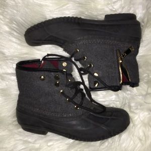 Tommy Hilfiger duck boots